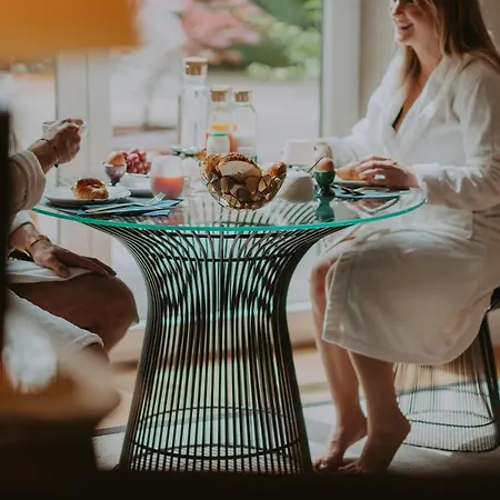 فندق مبيت وإفطار Geva 4*